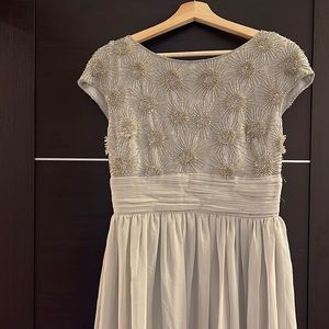 JS collection evening gown